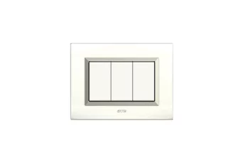 PLAQUE NOVA 45 RECTANGULAIRE BLANC AVEC CADRE CHROME 3 MODULES